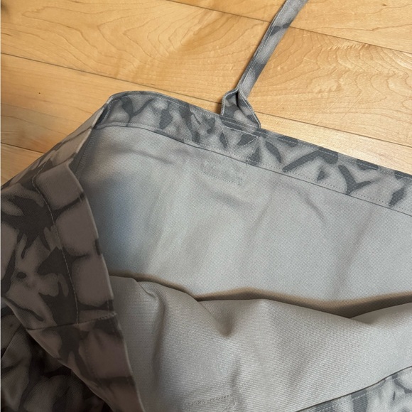 alo tote bag - Picture 2 of 3